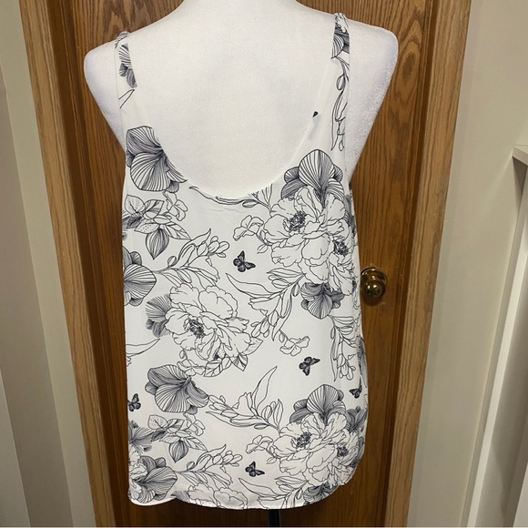 Cute double line dressy tank top - Picture 5 of 5